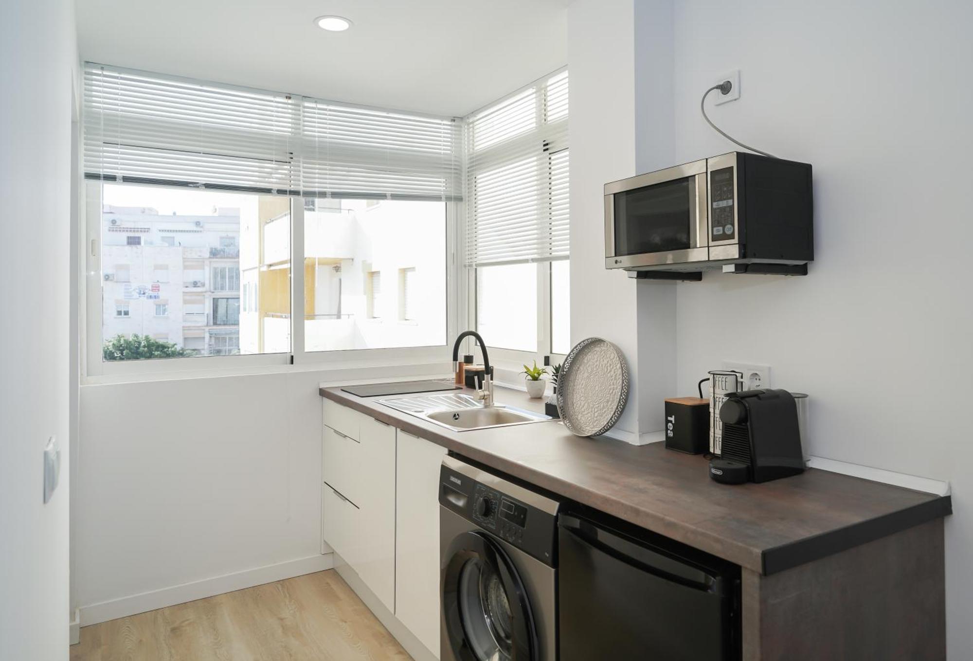 Nomad Malaga - Chic Apartament Center Torremolinos Ngoại thất bức ảnh